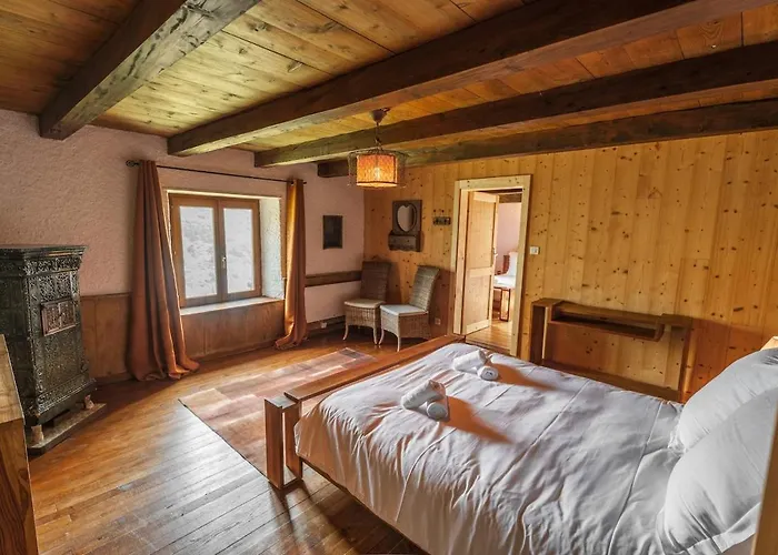 Aux Sources - 14 Personnes - Sauna&jacuzzi